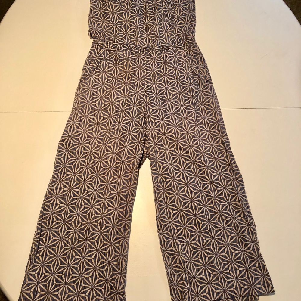 Tie back jumpsuit - Picture 3 of 3